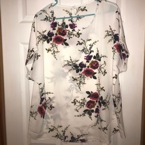 Plus Size Floral Blouse